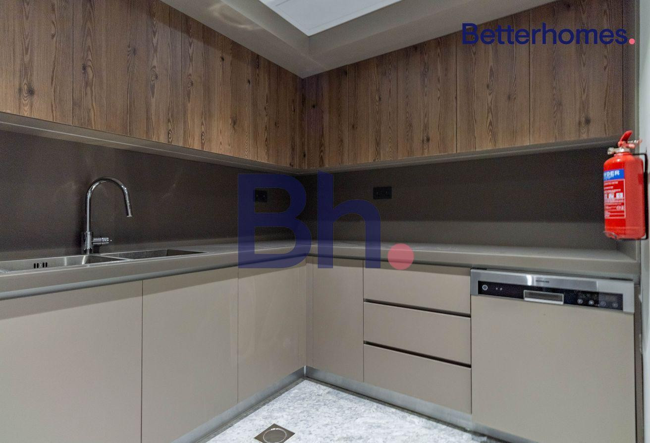 HOTEL-INSPIRED LIVING | FREE RENT MONTH - Apartment in West Bay