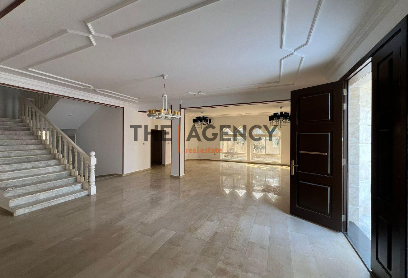 Villa for Rent in Al Dafna - Villa in Al Dafna