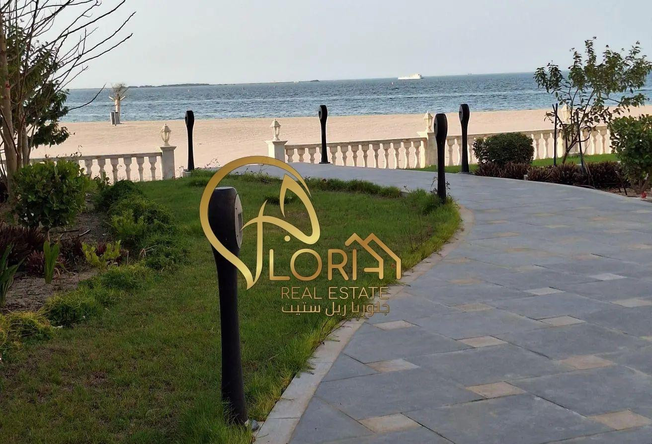 Stunning Dream Villa with Pool &amp; Private Beach - Villa in The Pearl