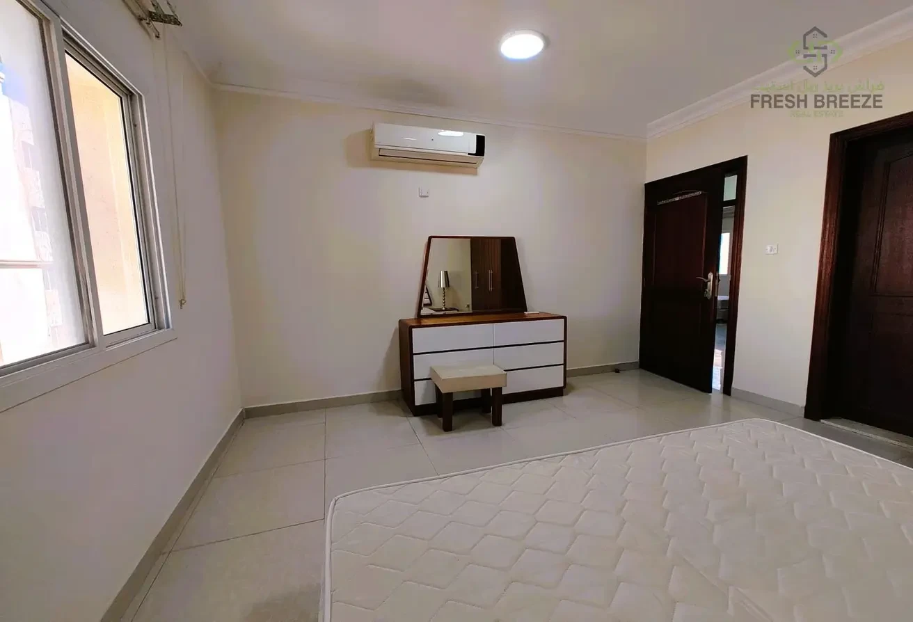 Spacious 3 BHK Fully Furnished For Ideal Families - Apartment in Umm Ghuwailina