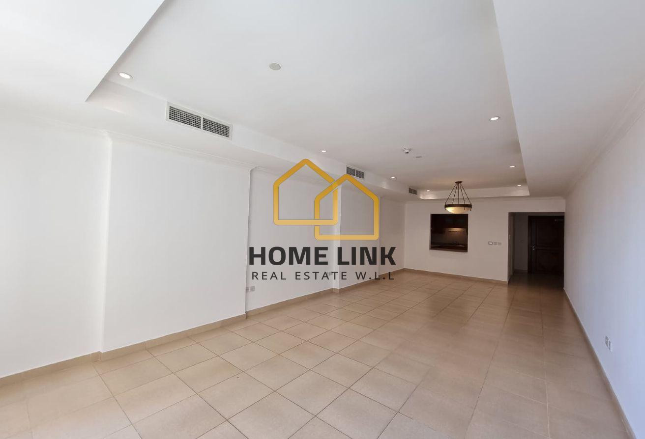 SPACIOUS AND COZY 1 BEDROOM SF APT IN THE PEARL - Apartment in East Porto Drive