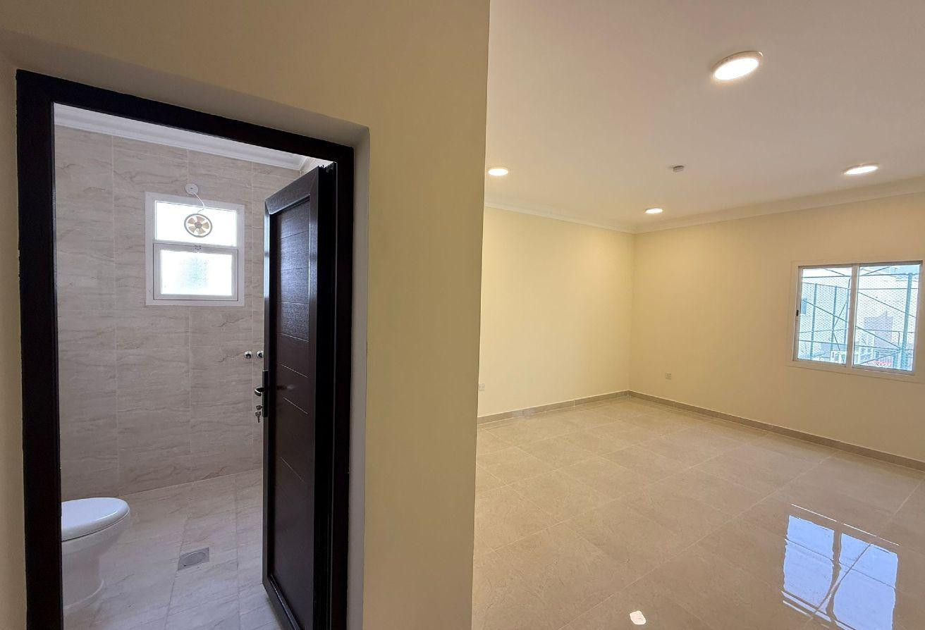 Luxury 6 bedroom villa Ideal choice for VIP - Apartment in Al Kheesa