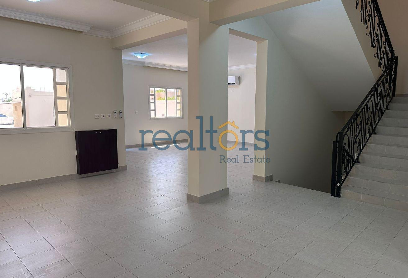 Stylish &amp; Elegant 3BR Villa in Al Waab - Compound Villa in Curlew Street