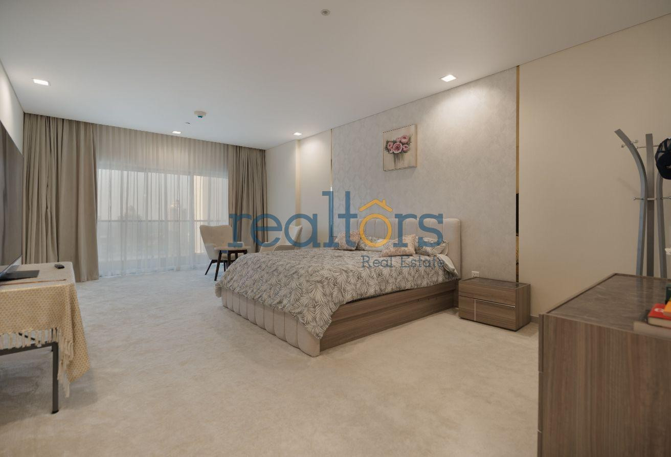 Luxury 1 Bedroom w/ Sea View | Viva Bahriya