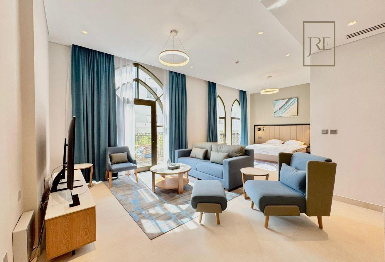 Premium Brand New Furnish Studio+1 Month-The Pearl - Studio Apartment in La Plage South