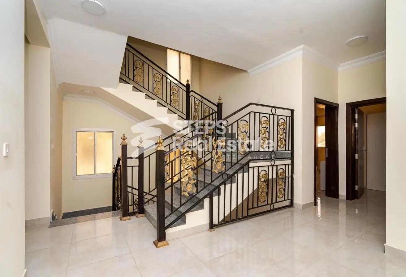 Premium Freehold Villa for Sale in Al Sakhama - Compound Villa in Al Sakhama