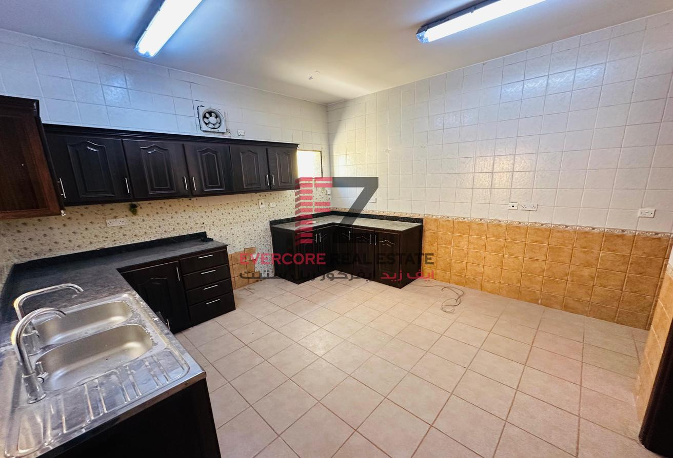 Standalone Villa| 05 Bedrooms| Wakrah - Villa in Al Wakra