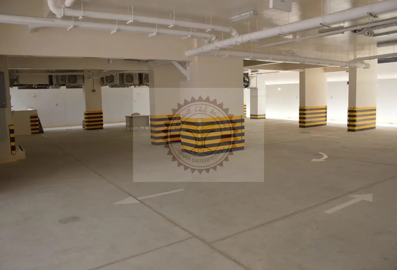 2bhk Unfurnished apartment only at 4000 QAR - Apartment in Najma Street