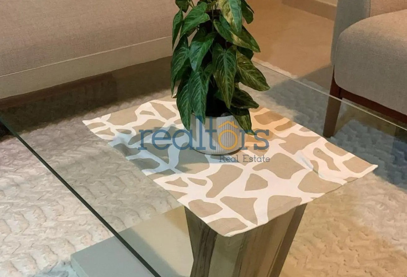 HURRY UP / GOOD INVESTMENT / STADUIM VIEW