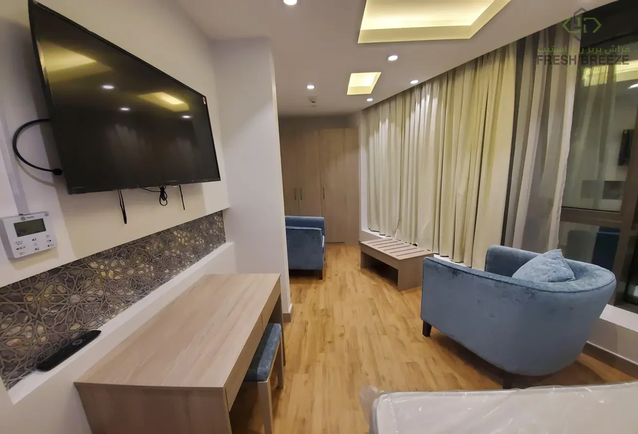 Luxury 1BHK Studio Fully Furnished in Al Nasr - Apartment in Al Nasr Street