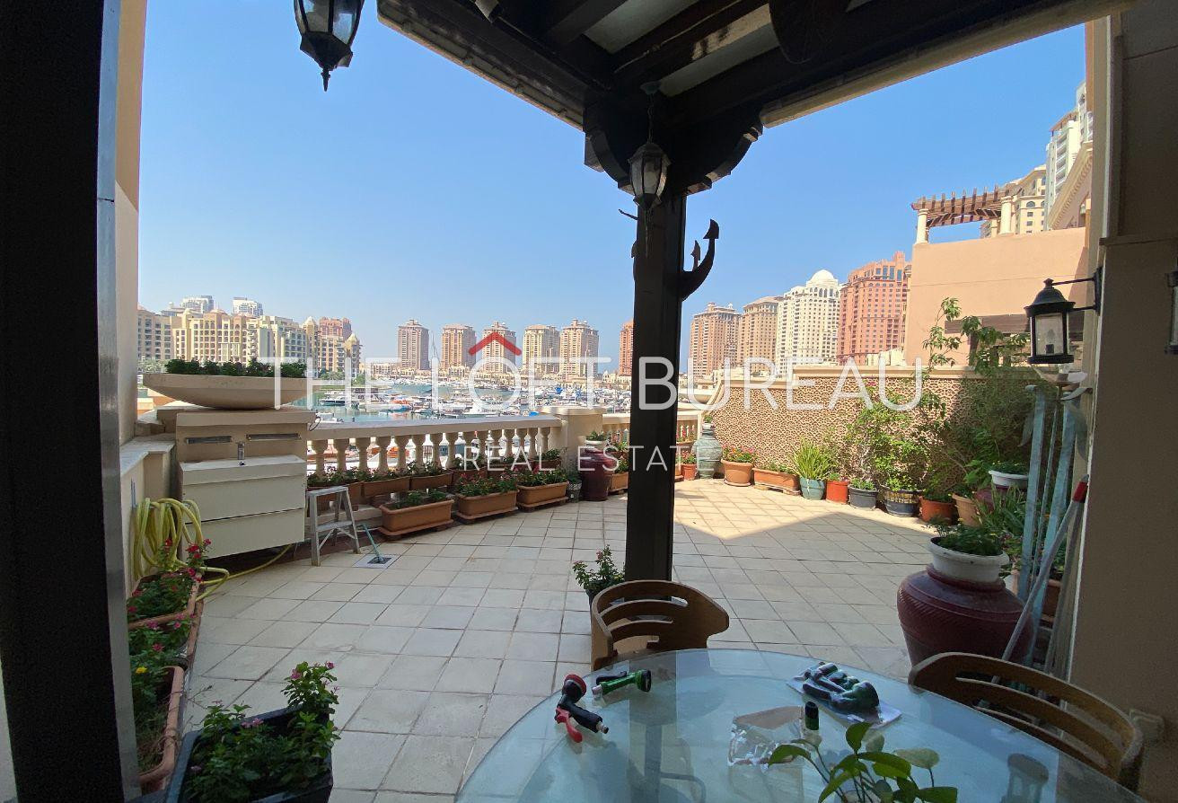 Lovely 4-Bedroom Townhouse with Marina View - Townhouse in West Porto Drive