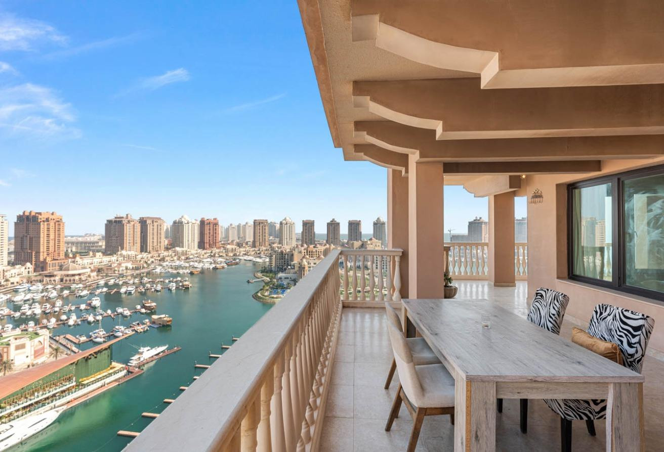 Luxury Finishes | FF-2BR w/ Balcony | Porto Arabia