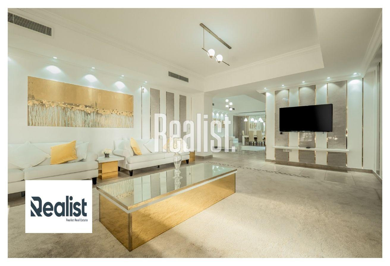 Spacious 3 Bedrooms +Maid, Seaview - Apartment in East Porto Drive