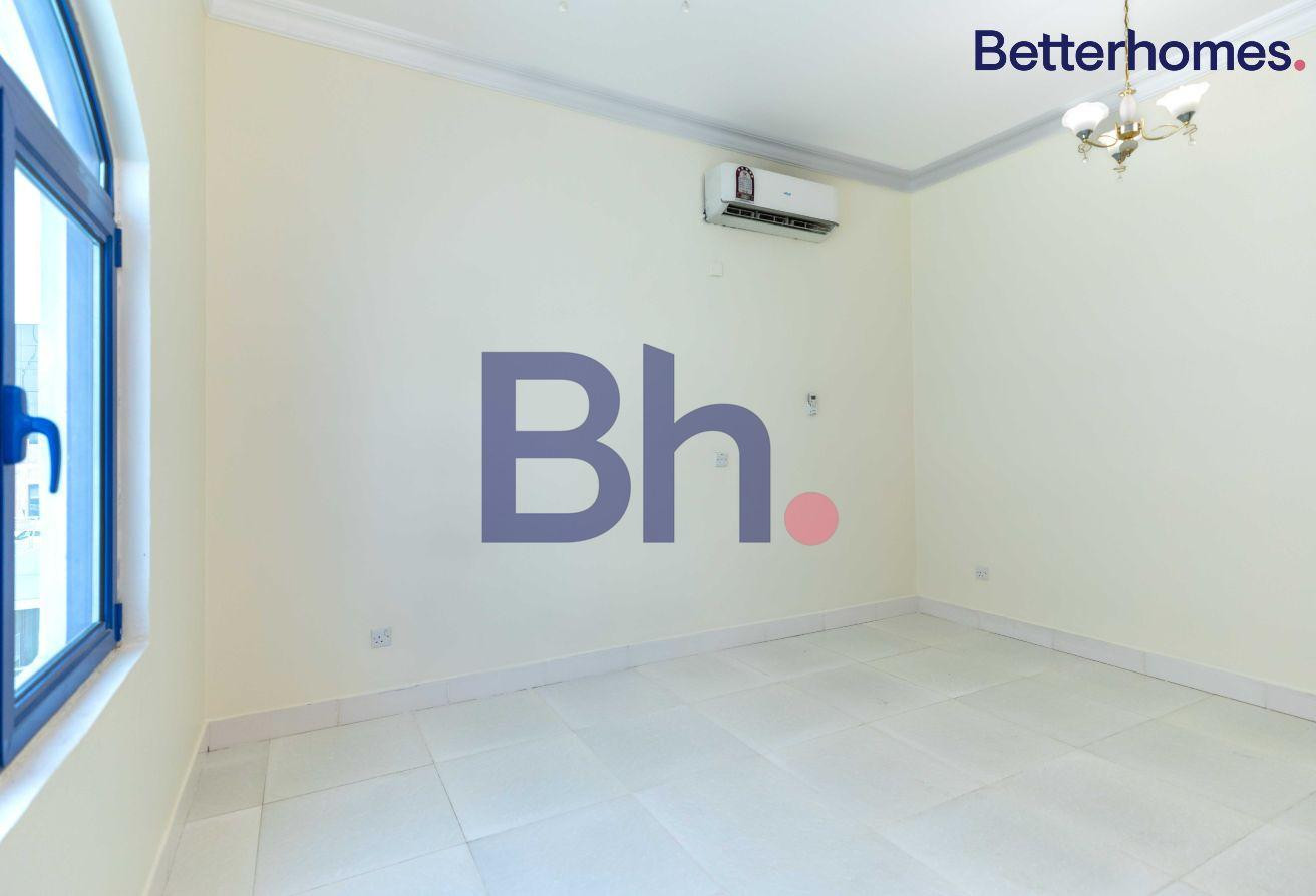 SPACIOUS | 5 BEDROOMS | UNFURNISHED | BACKYARD - Villa in Al Nuaija Street