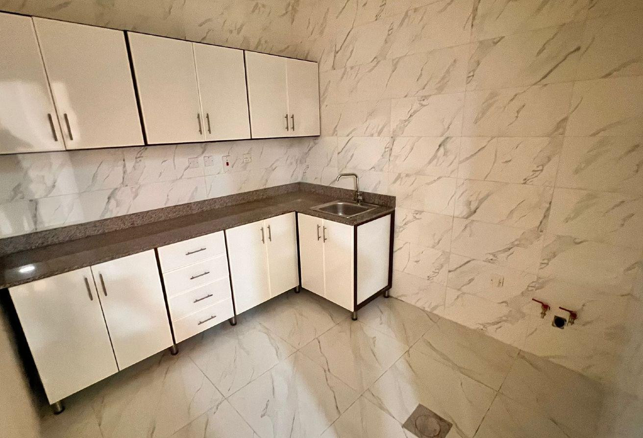 SPACIOUS 3 BEDROOMS IN ALKHEESA UN FURNISHED - Apartment in Al Keesa Gate