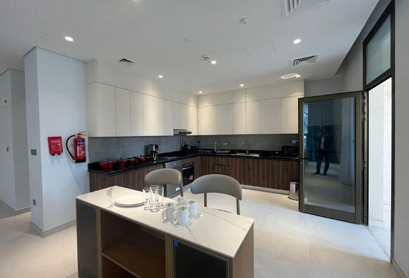 Luxury 2+1-Br | Furnished | Balcony | Beach Access - Apartment in West Porto Drive