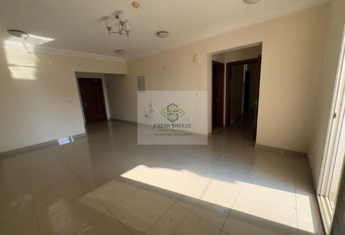 3BHK WITH BALCONY UN-FURNISHED APARTMENT. - Apartment in Umm Ghuwailina 4