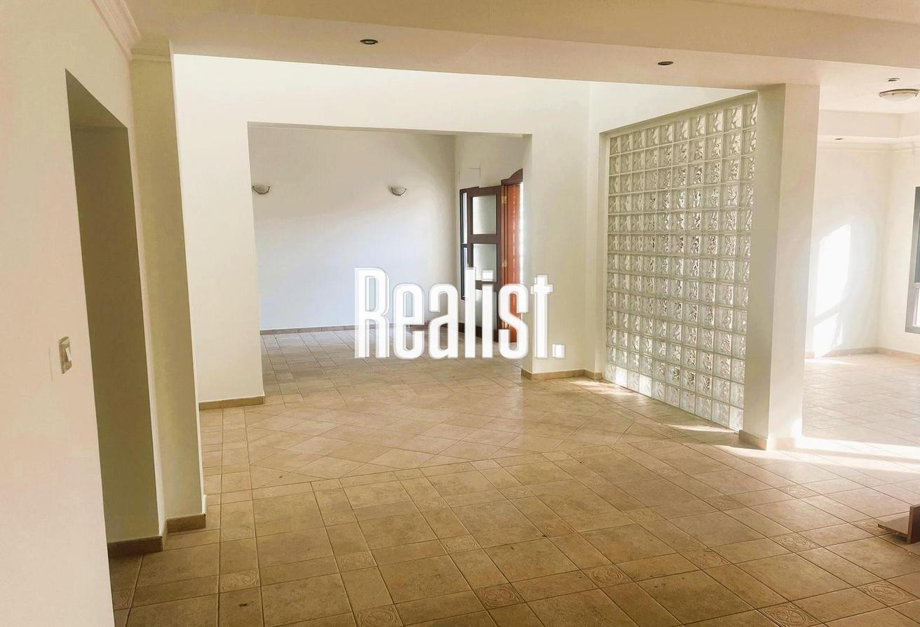 Spacious 4BR+Maid Villa | Garden | Green Community - Villa in Bin Omran 35