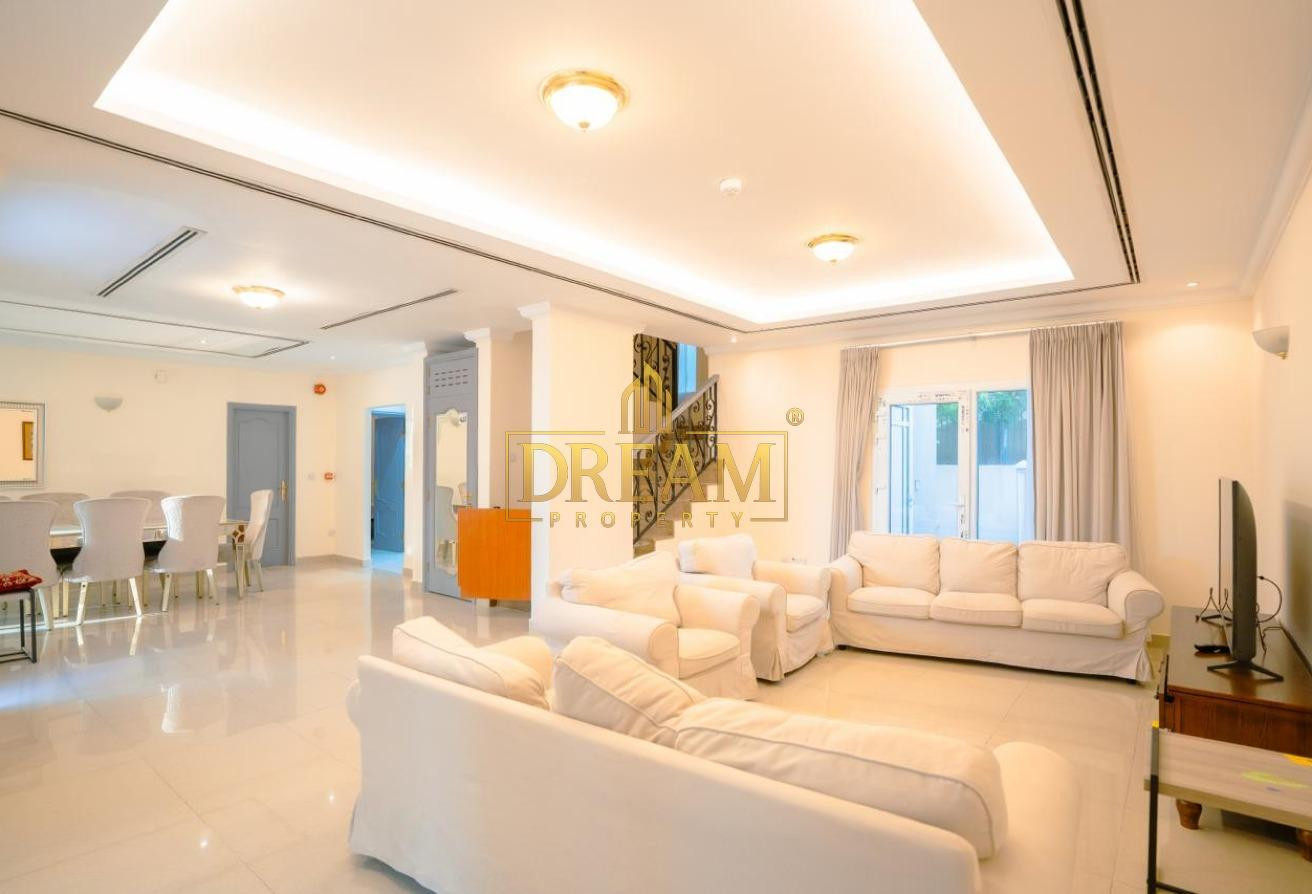 Luxurious villa in prime location Al Muraikh