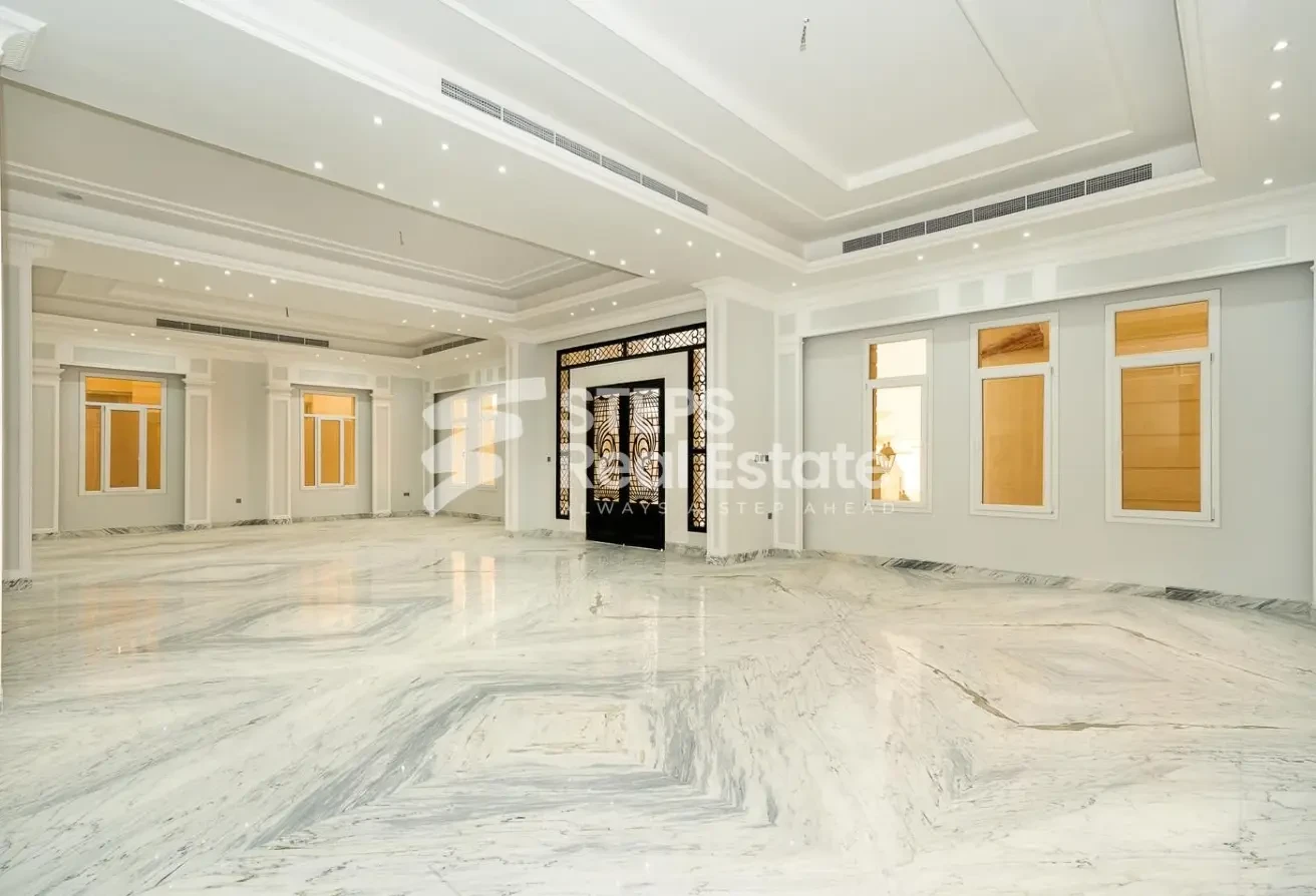 Small Palace with 3 Suites and 2 Maids Rooms - Villa in Al Kheesa