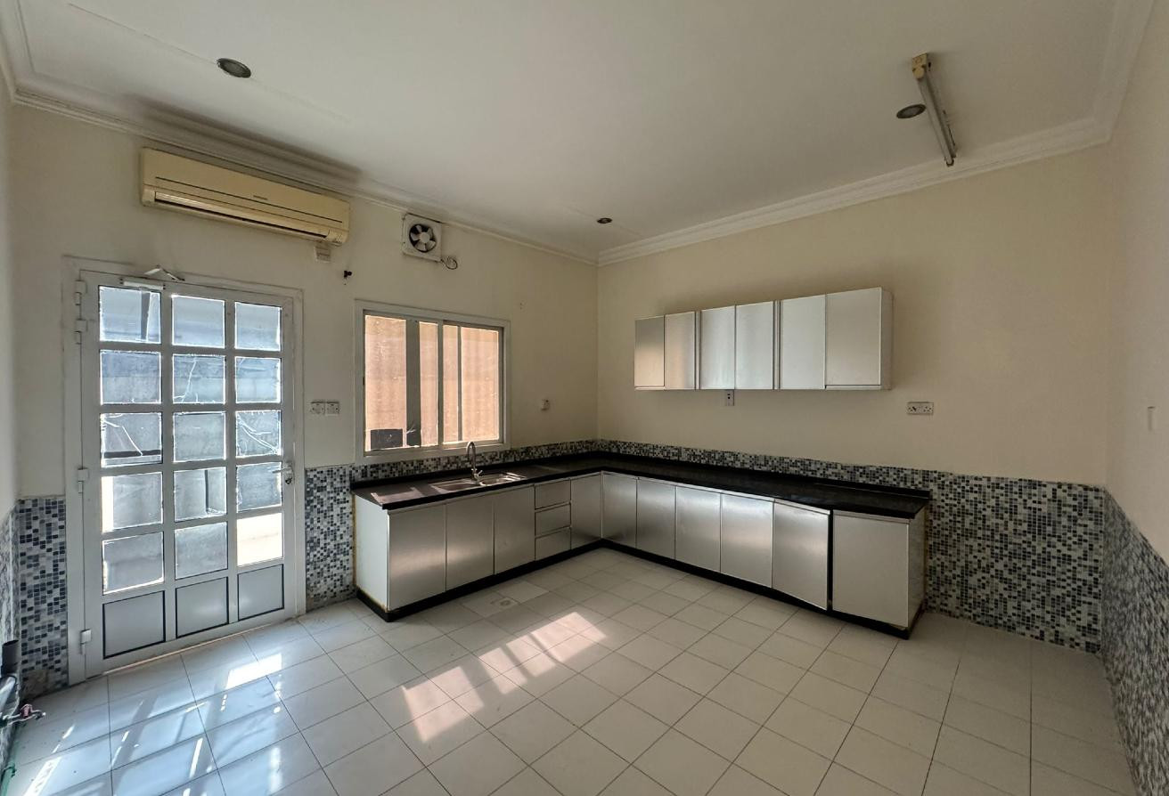 STANDALONE VILLA| 06 BEDROOMS| AL KHOR - Villa in Down Town