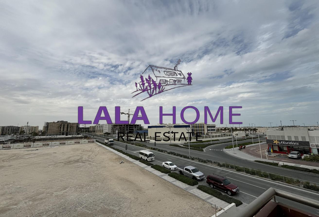 2br| bills - internet inc.| balcony| even pillows