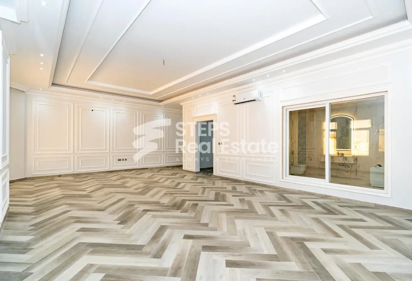 Small Palace with 3 Suites and 2 Maids Rooms - Villa in Al Kheesa