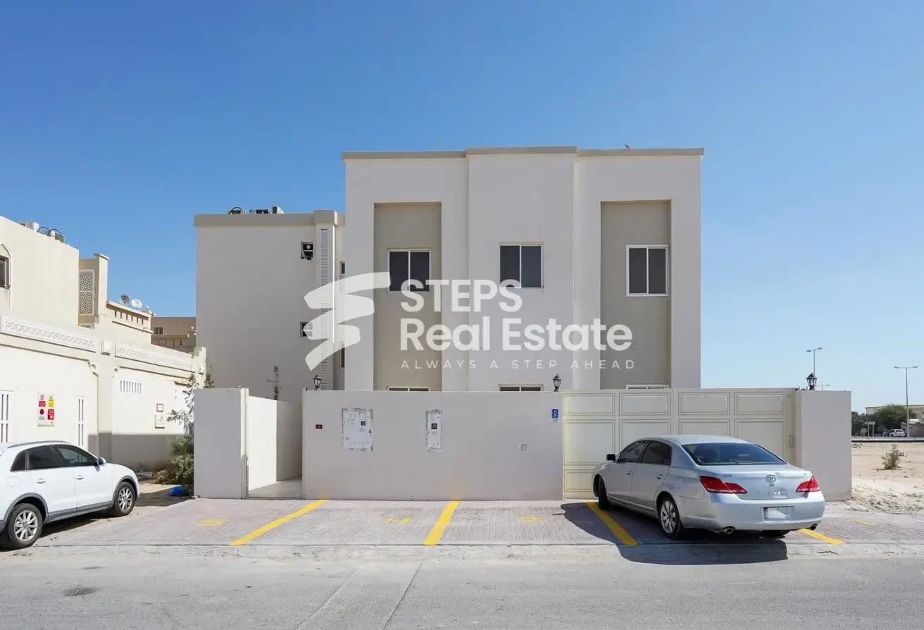 Investment Opportunity - 16 BHK Villa for Sale - Villa in Umm Abirieh
