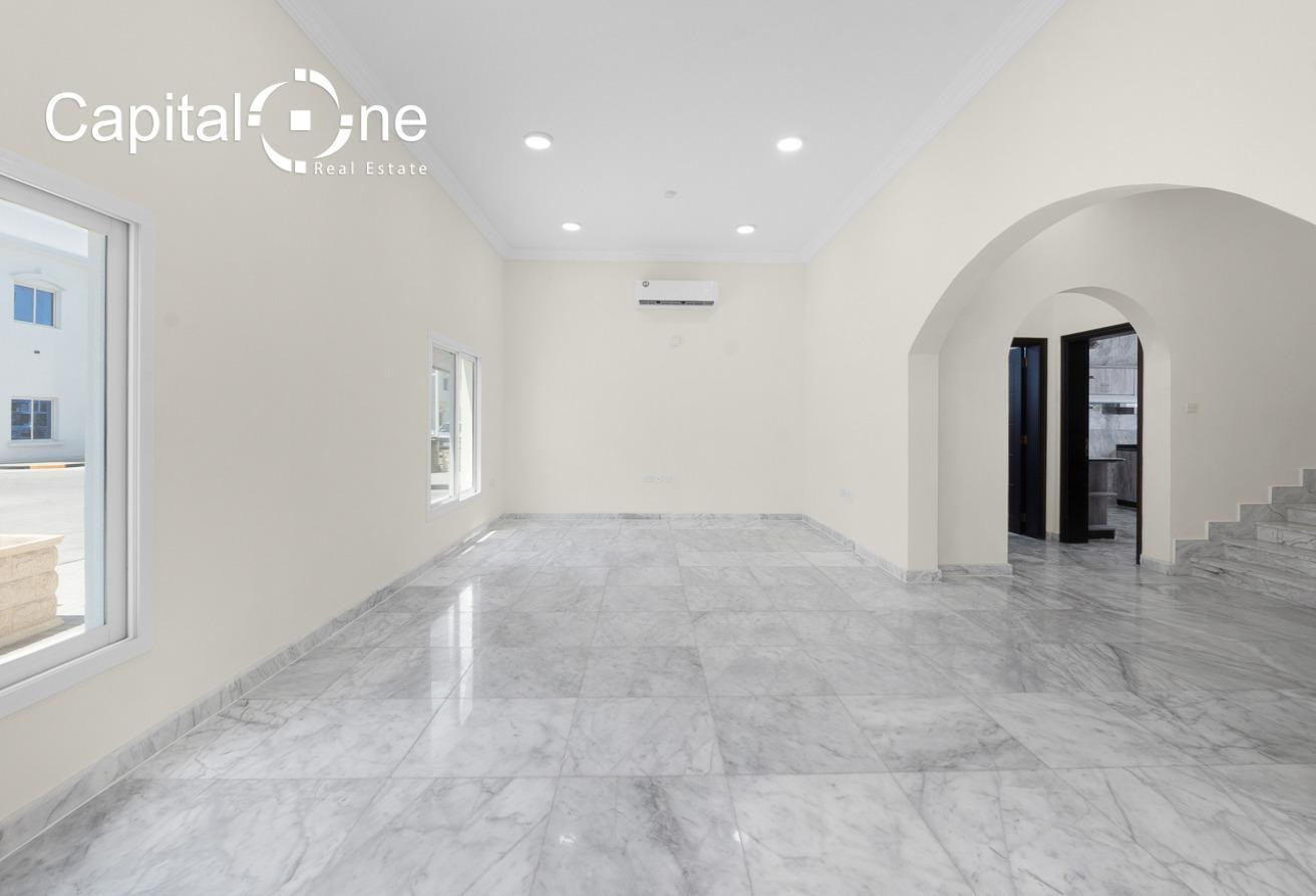 STYLISH AND MODERN 5 BHK FAMILY VILLA | SF