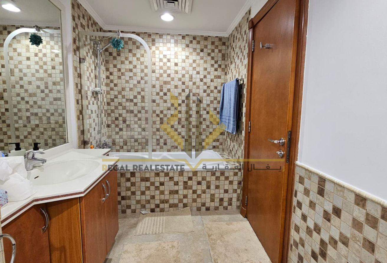 Luxurious 3-Bedroom Apartment in Porto Arabia with