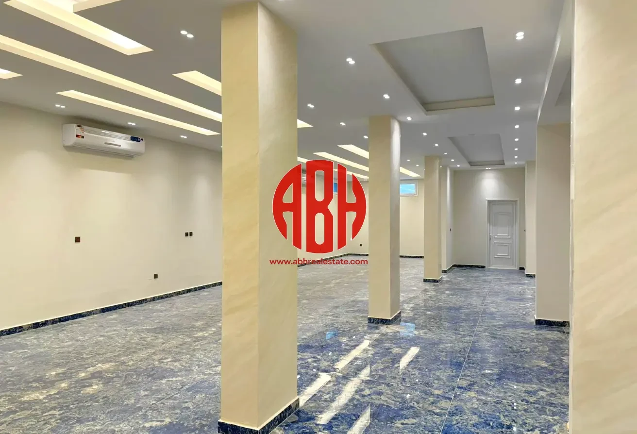BRAND NEW |HUGE 10-BDR STAND ALONE VILLA| ELEVATOR - Villa in Rawdat Al Hamama