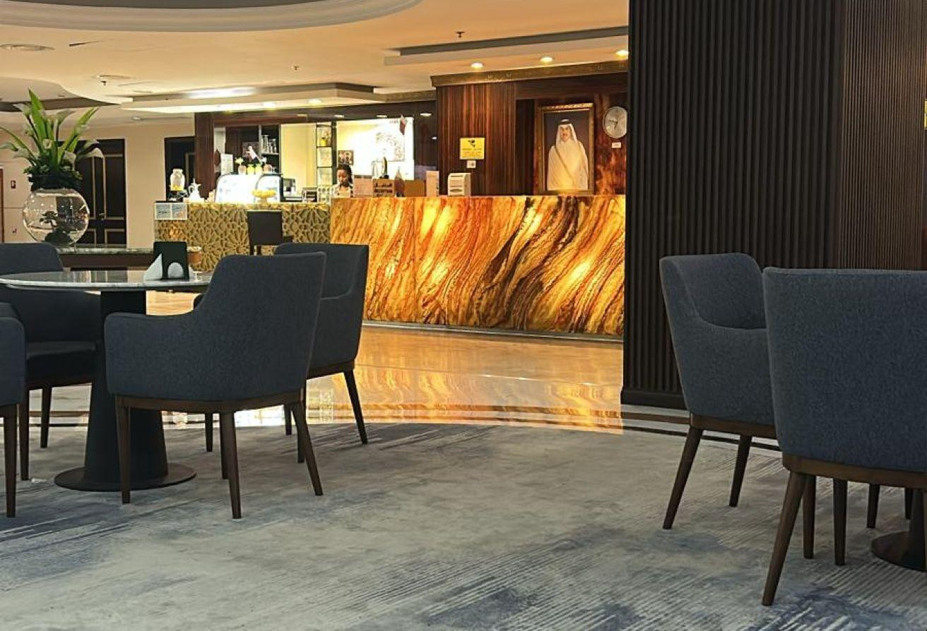 3 BHK FF flats in Misherb near inclusive - Hotel Apartments in Saraya Corniche Hotel