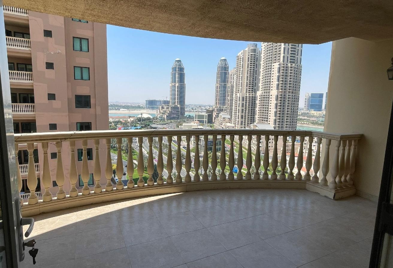 Spacious 3 BHK with Maid’s Room &amp; Great Views - Apartment in Two Porto Arabia