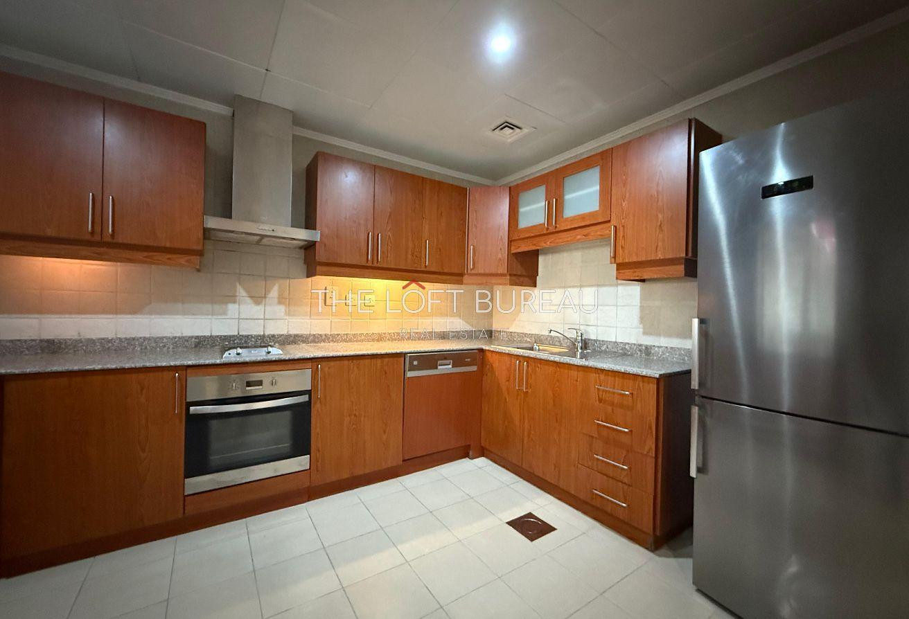 Elegant Side Marina View For Rent in Porto Arabia - Apartment in East Porto Drive