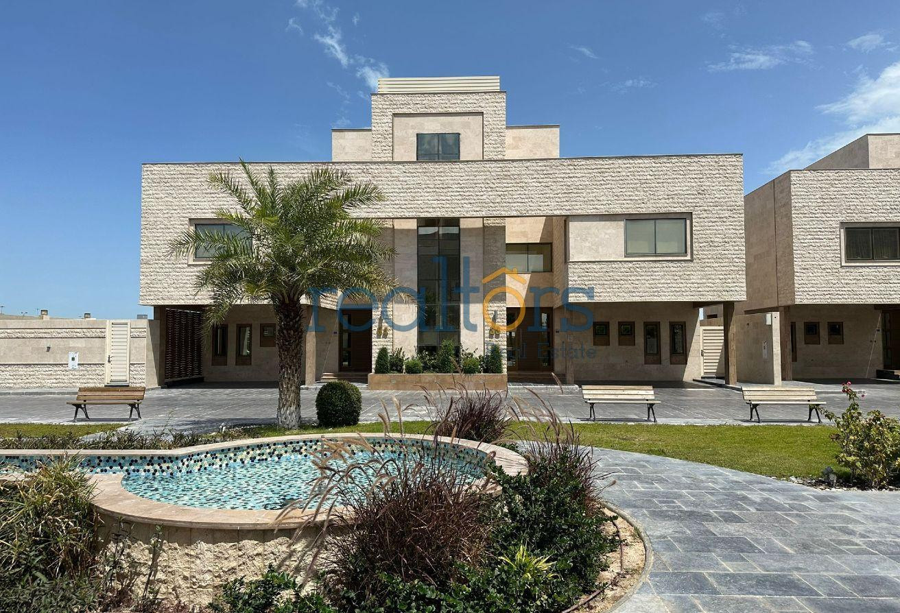 Luxurious| Modern | FF 4BR +Maid Villa | Compound - Compound Villa in Mamoura 18