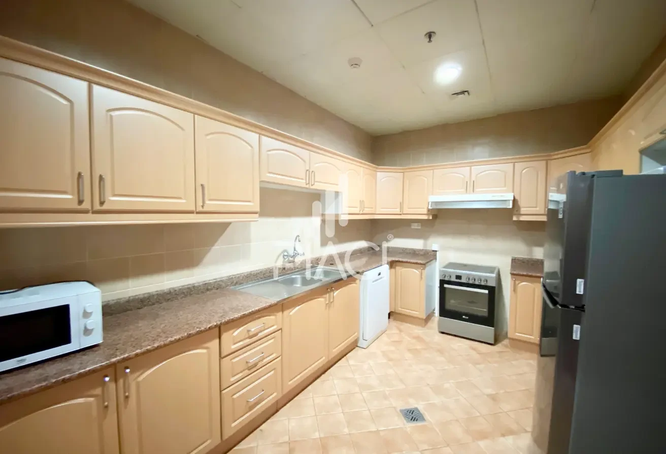 SPACIOUS FF APT 2 BR | SEA VIEW | INC. QATAR COOL - Apartment in West Porto Drive