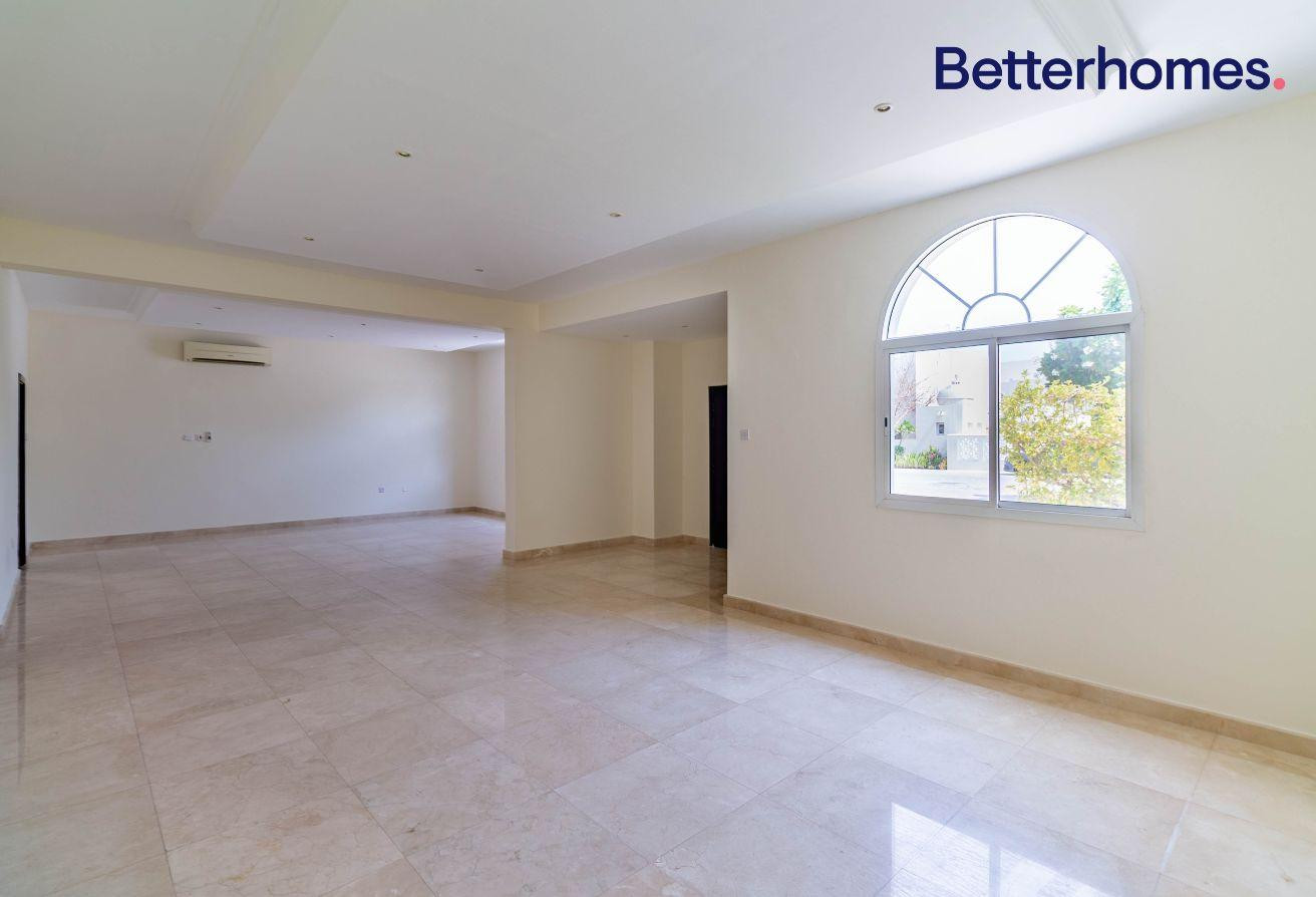 MODERN VILLA | 4 BRS WITH MAID ROOM | AIN KHALID - Villa in Ain Khaled