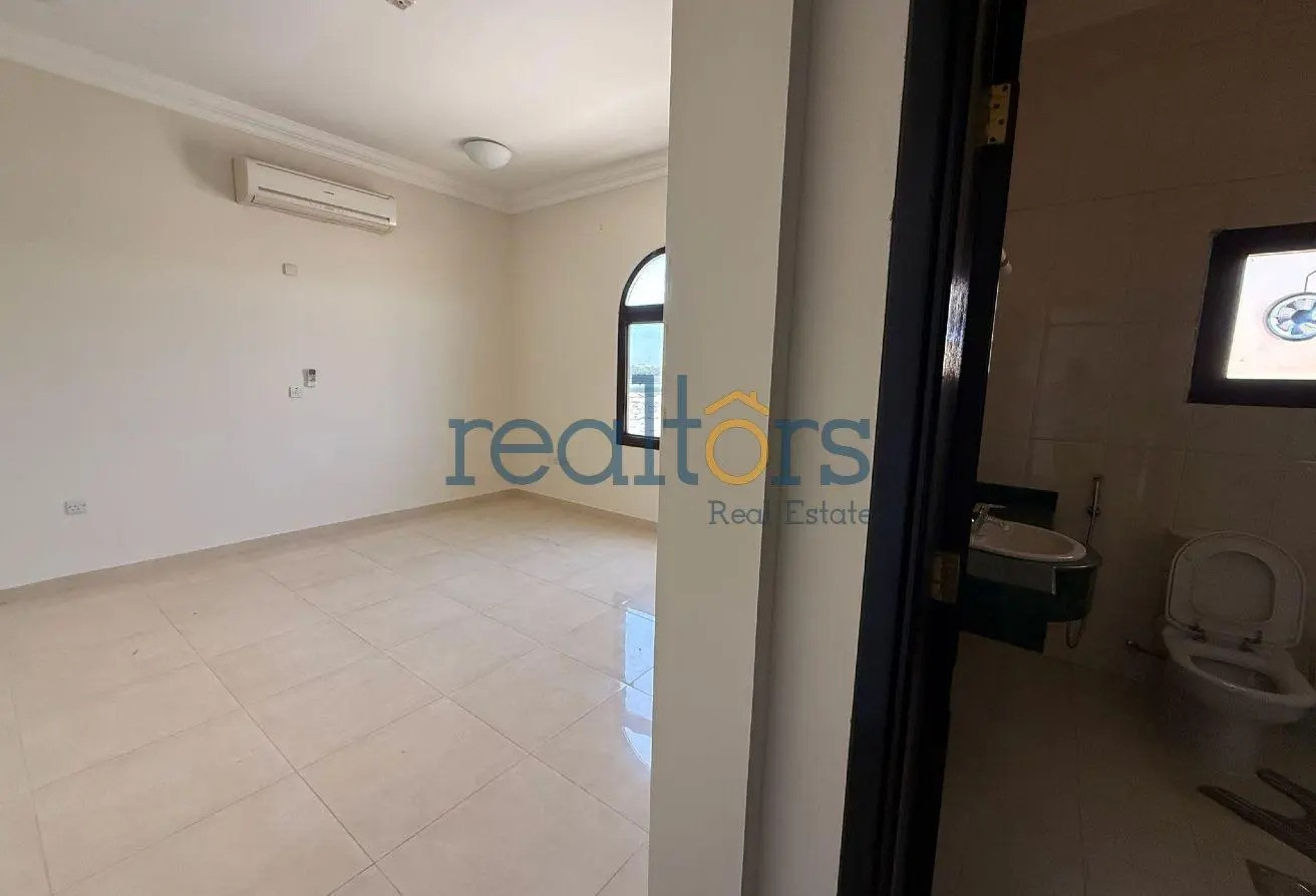 5BHK Spacious Compound for Rent Villa | Al Rayyan