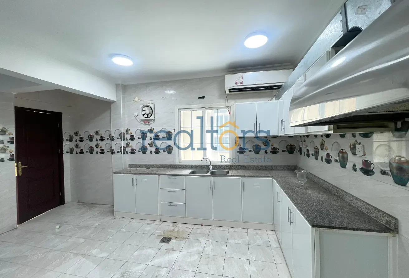 Spacious and Luxury 5 + Maid Standalone Villa - Villa in Al Waab Street