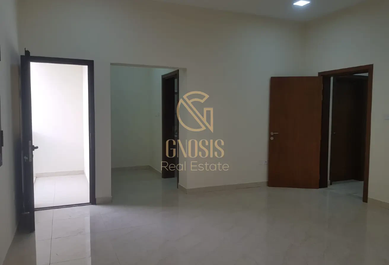 LUXURY 5-BEDROOMS COMPOUND VILLA IN HAZM MARKHIYA - Compound Villa in Hazm Al Markhiya