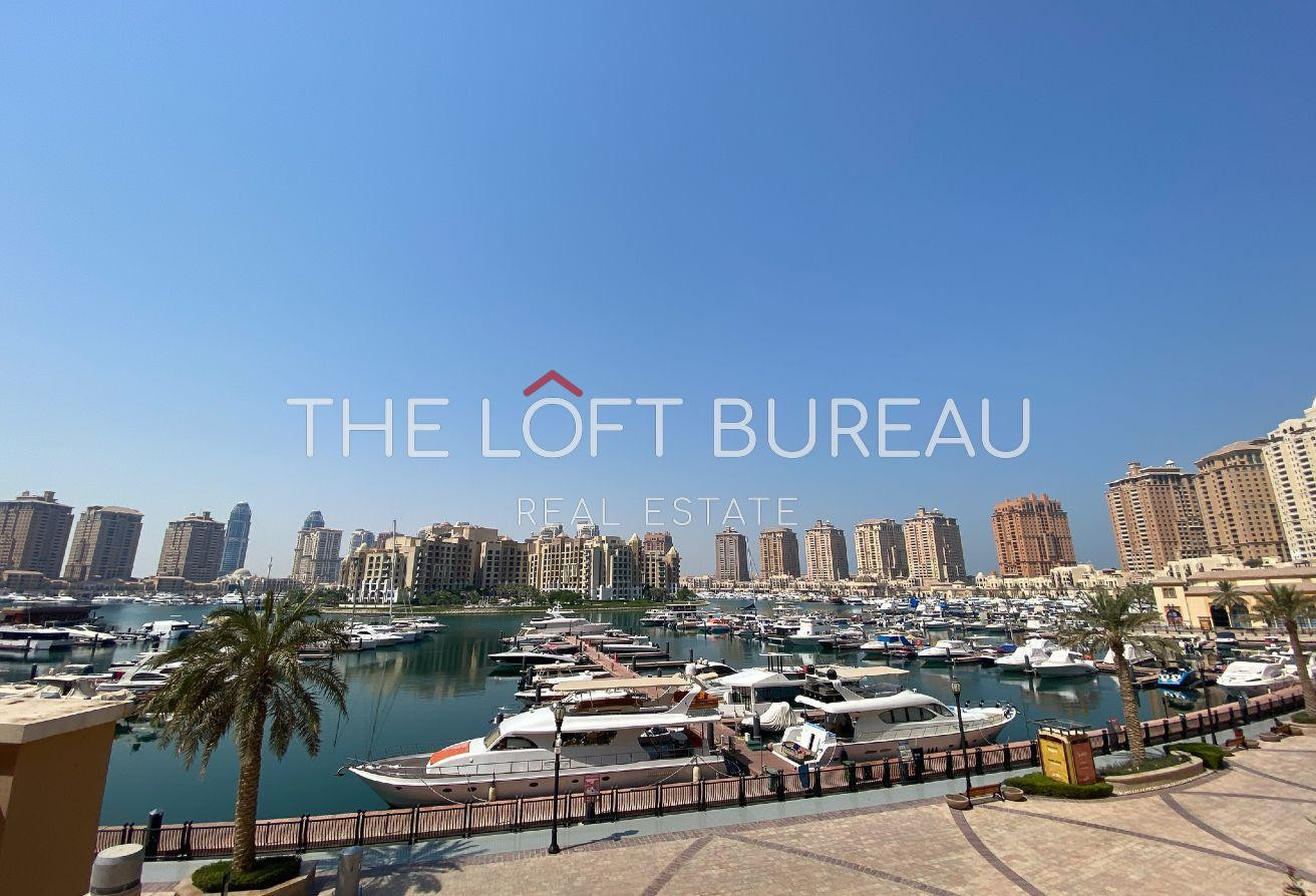 Lovely 4-Bedroom Townhouse with Marina View - Townhouse in West Porto Drive