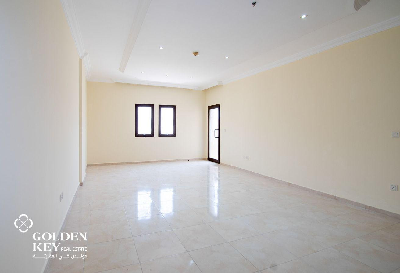 Semi Furnished 3BR with Balcony | Open Layout - Apartment in Piazza 1