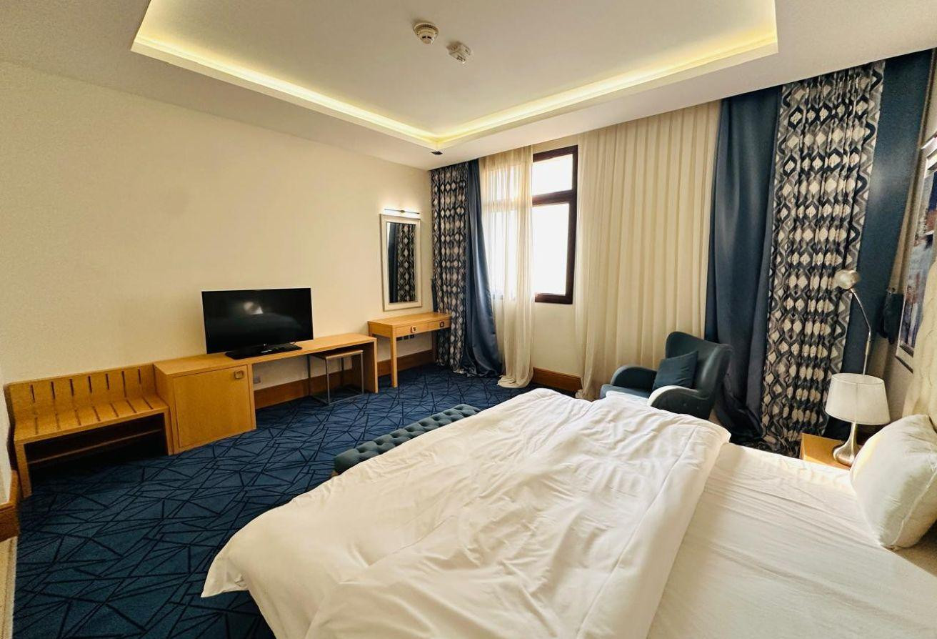 Beautiful Studio Apartment Fully Furnished - Studio Apartment in Danat Al Sadd Tower