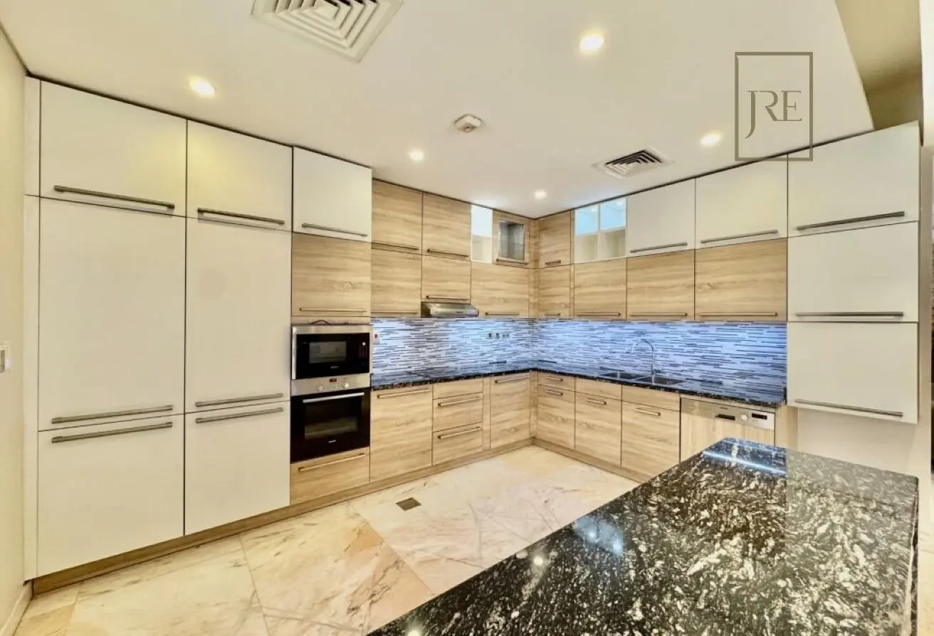 Luxury 4-Bedroom+Maids Compound Villa- Al Mamoura - Villa in Al Maamoura