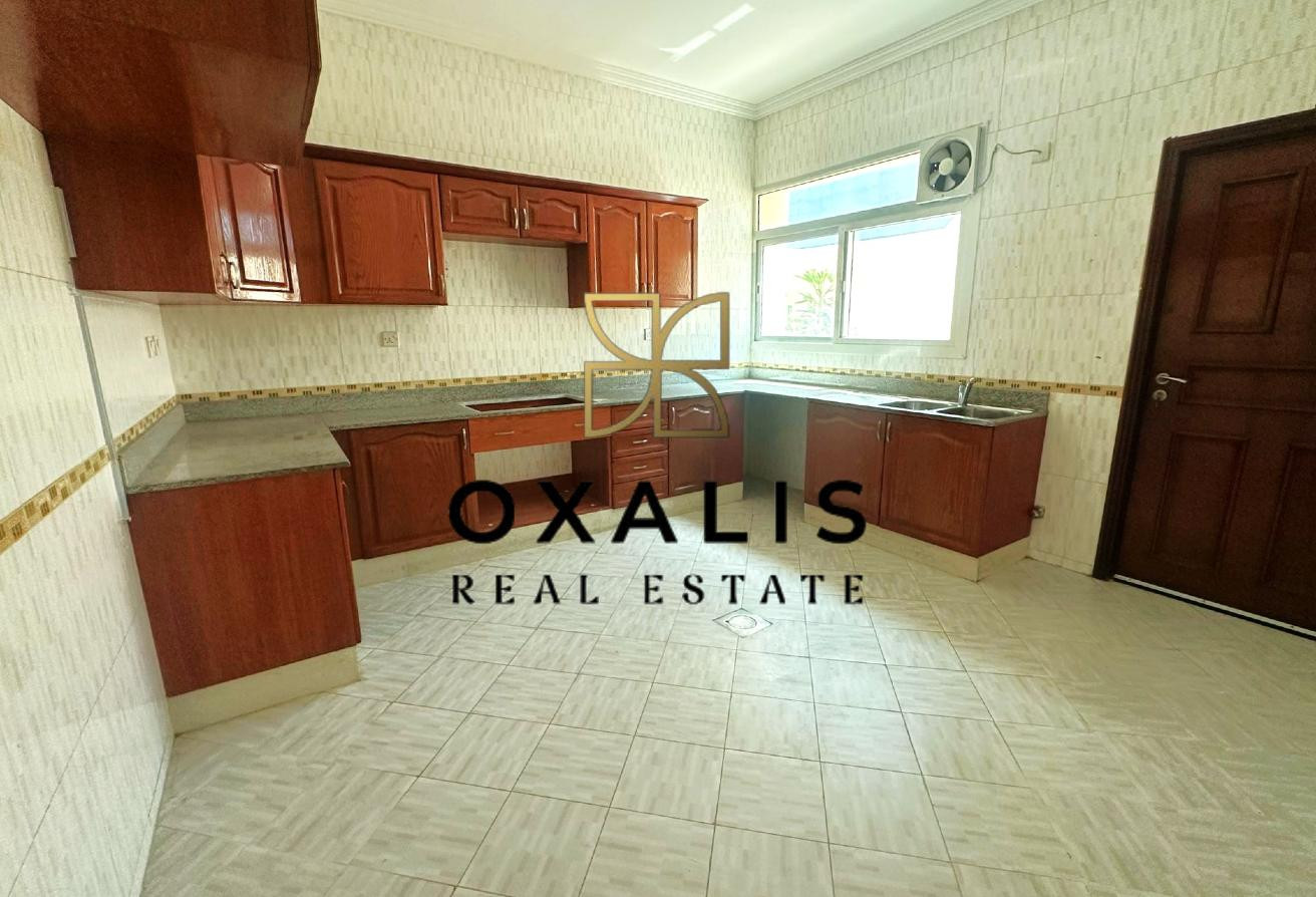 LARGE AND SPACIOUS 4 BEDROOMS VILLA | GHARAFFA - Villa in Souk Al gharaffa