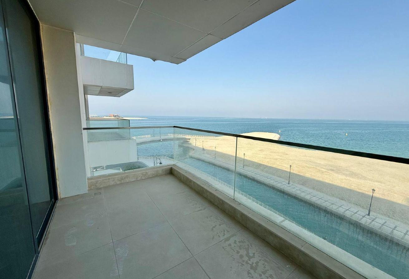 spacious apartment / full sea view / one bedroom