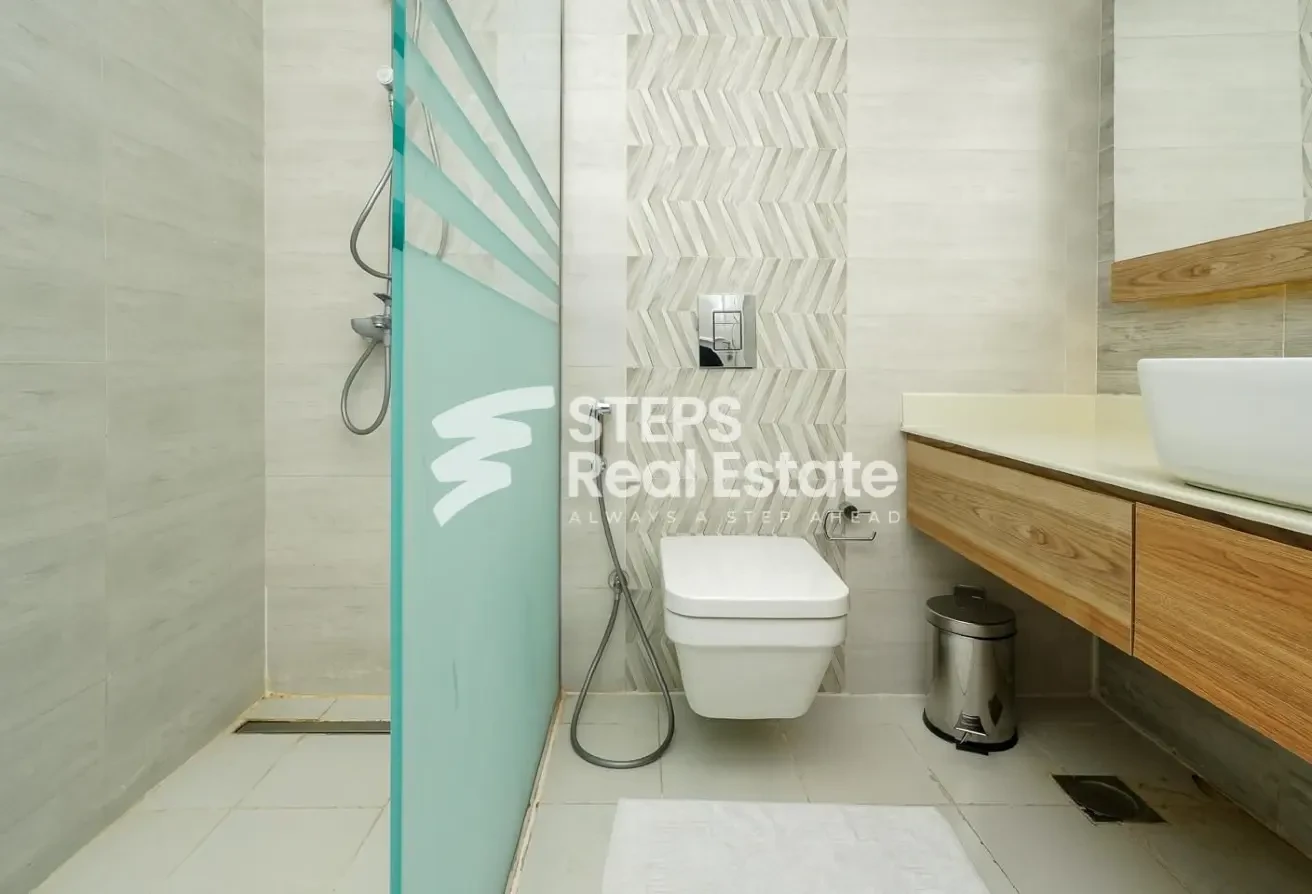 Studio with City Views and Pool | Al Sadd - Apartment in Bin Al Sheikh Towers