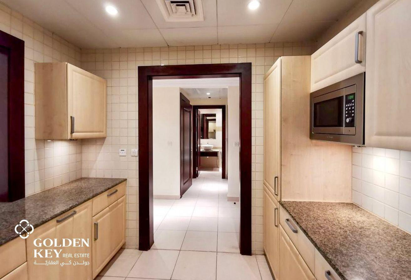 Big Balcony | Semi-Furnished 2BR | +1 Month Free - Apartment in West Porto Drive