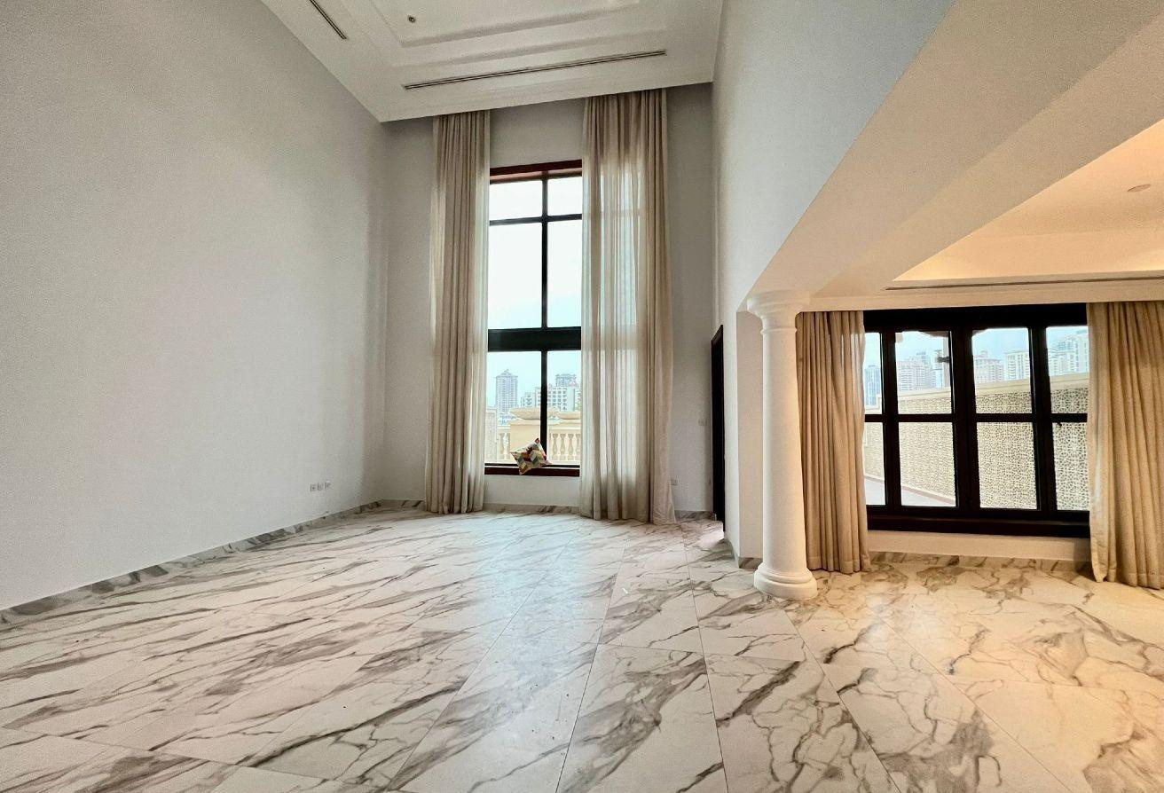 Maina View | Touwnhouse 4 Bedrooms + Maid s
