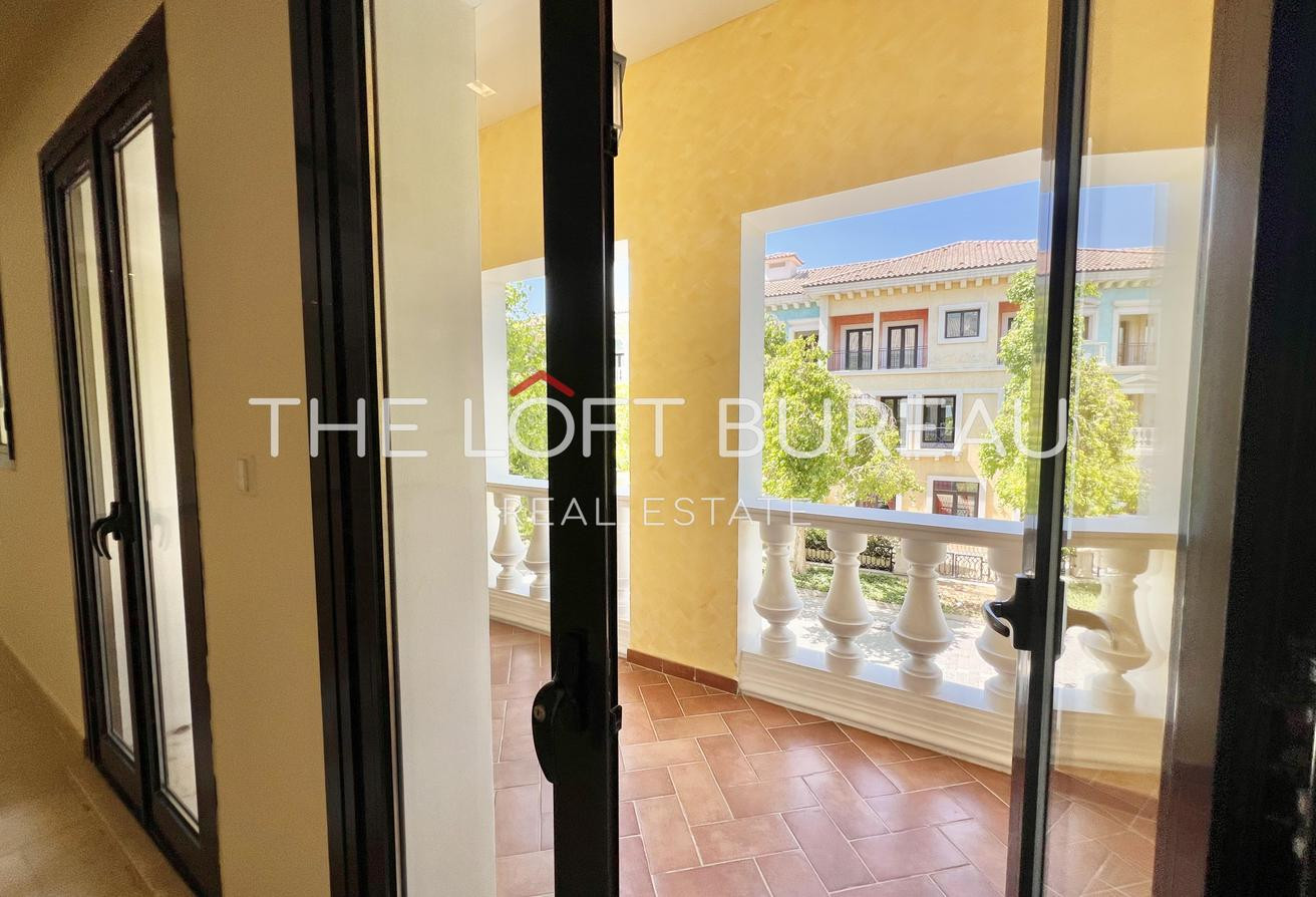 Invest Now! 2 BHK Townhouse w/ Direct Beach Access - Townhouse in Venezia